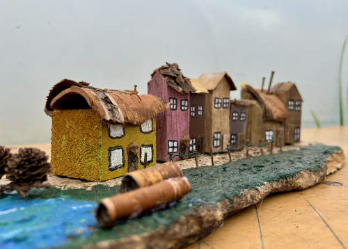 Model houses - image